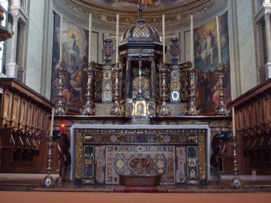 Santa Maria della Passione - altare maggiore