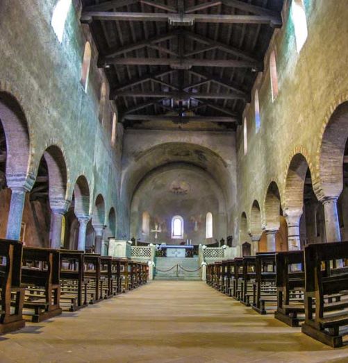 Basilica di Agliate - interno