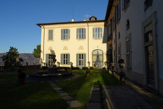 Montevecchia - villa Agnesi Albertoni