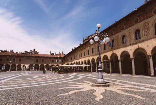 Vigevano - piazza Ducale